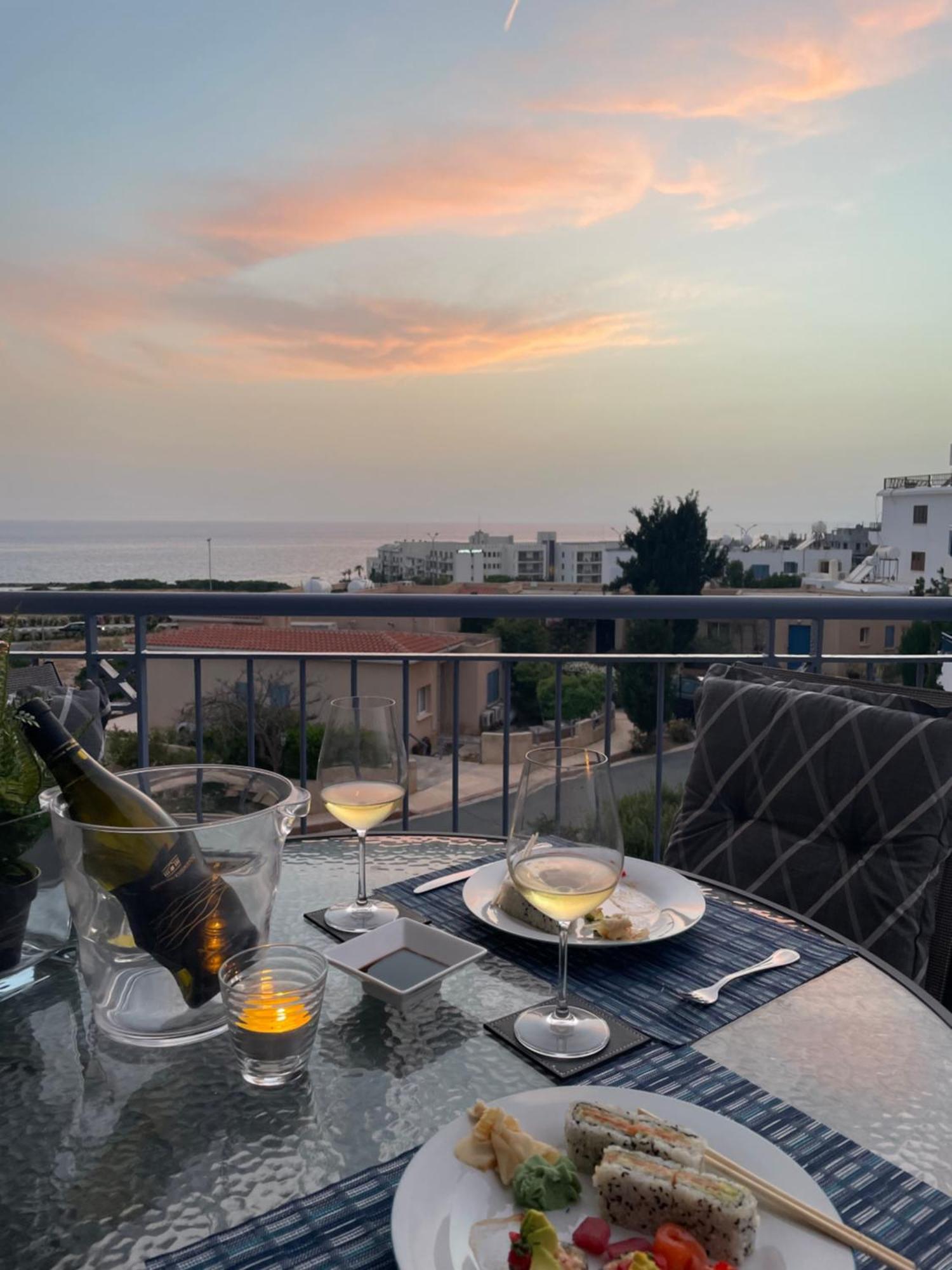 Direct Sea View & Quality Bed - Kings Palace 1 Bed Paphos Kültér fotó